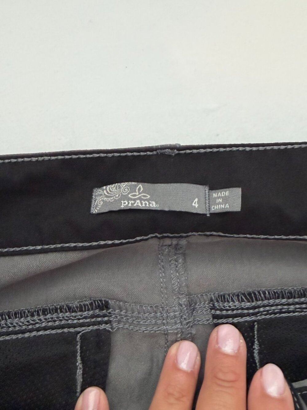 PrAna Camo Cargo Jogger Pants Women's Size 4 Gray Black Hiking Outdoor - Picture 7 of 10